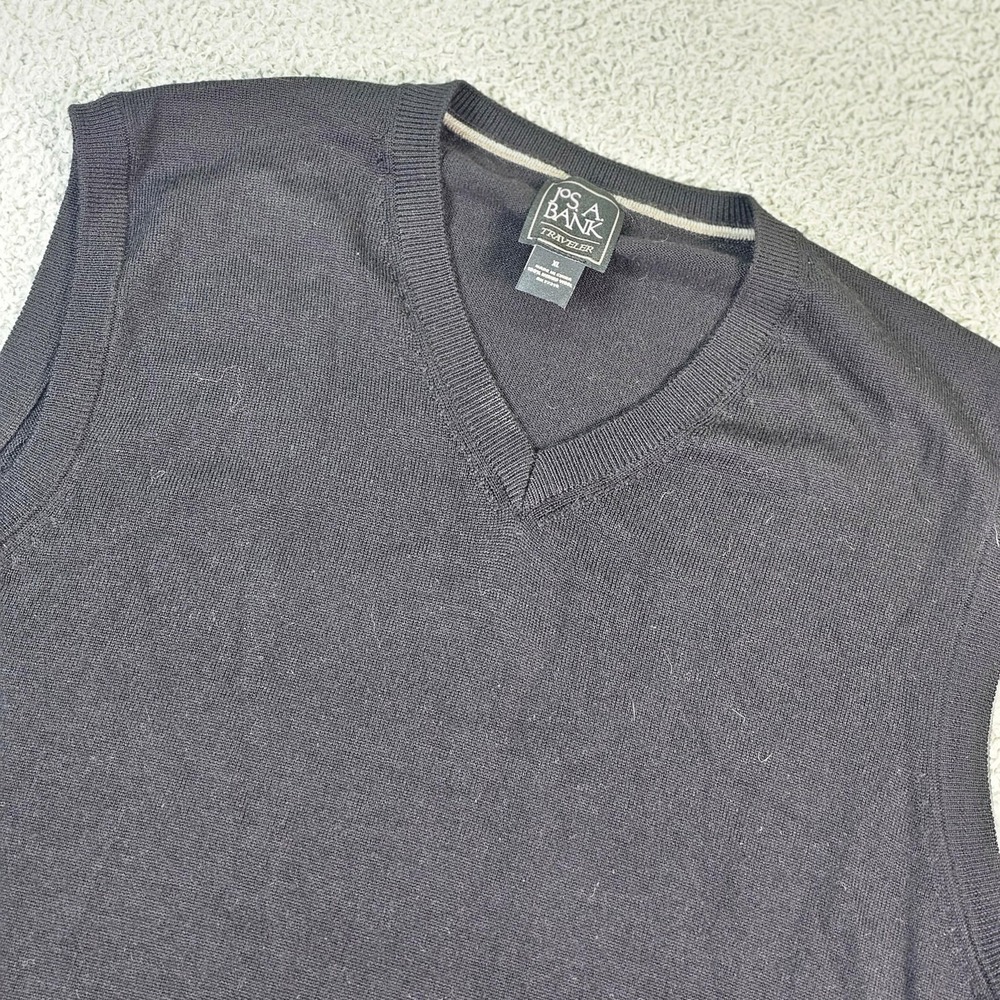 Jos A Bank Sweater Vest Mens XL Black 100% Merino Wool V Neck Knit Pullover